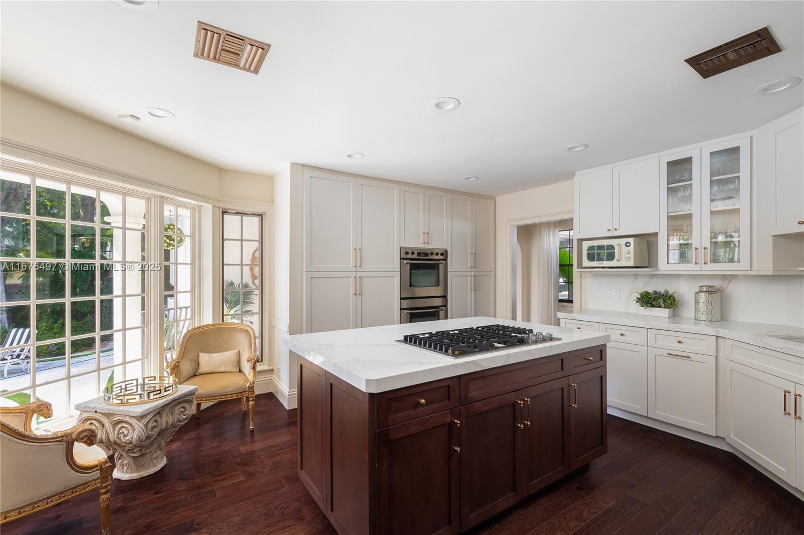 IDLEWYLD 1-19 B - Residential