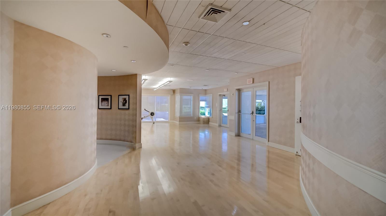 TURNBERRY VILLAGE - Residential