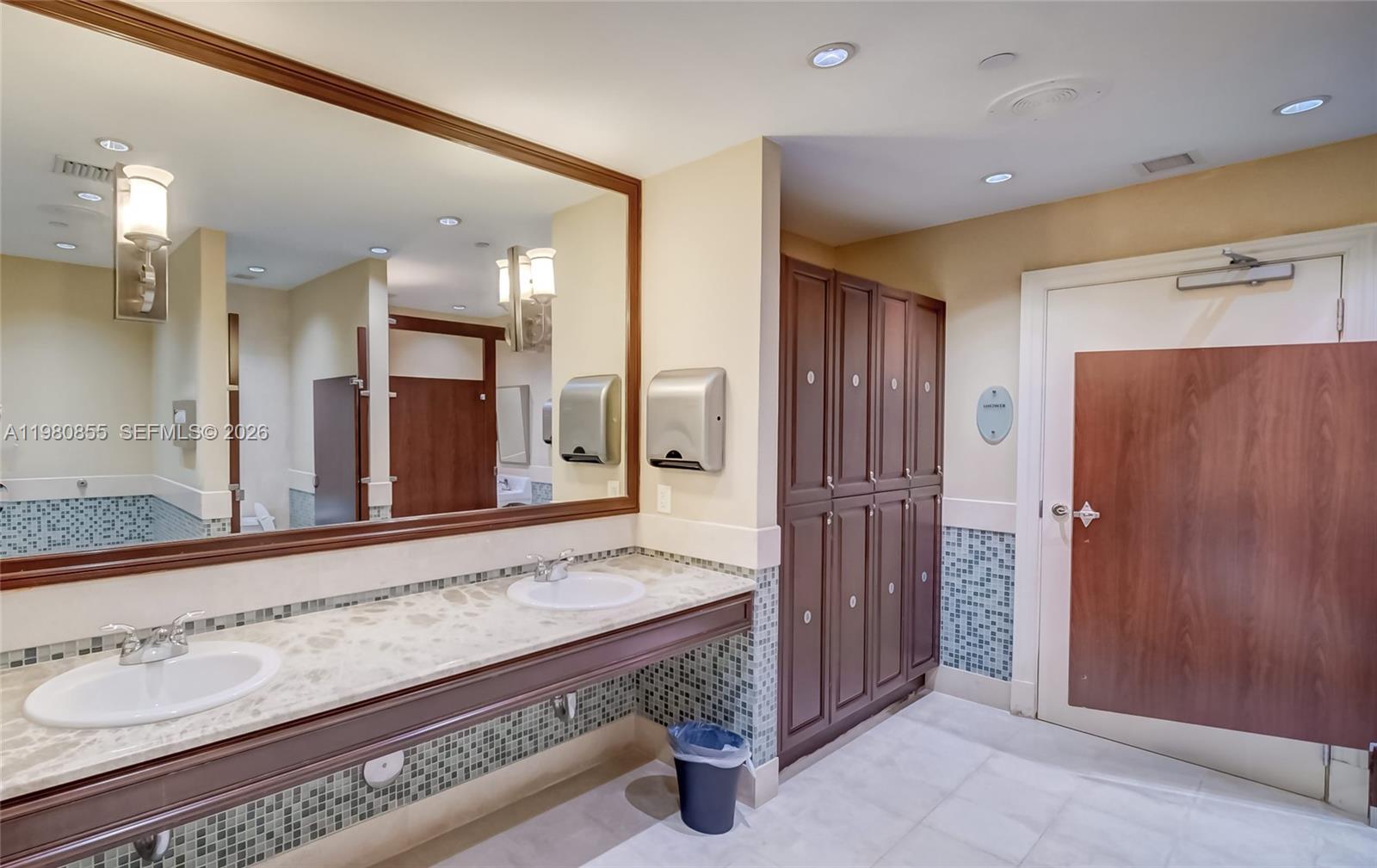 TURNBERRY VILLAGE - Residential