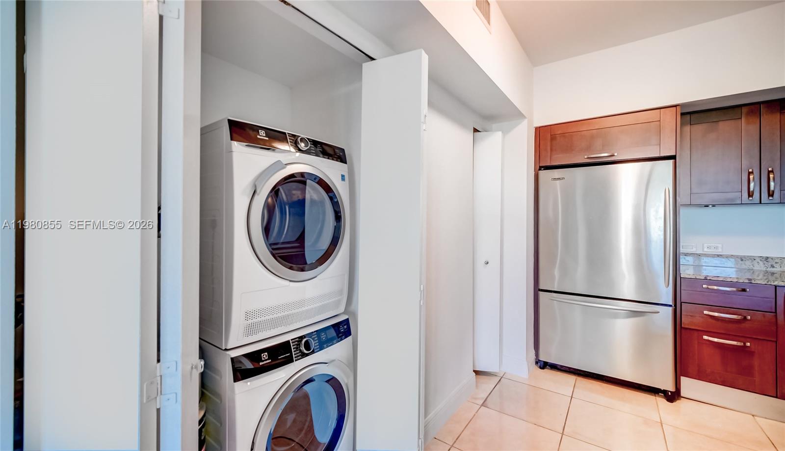 TURNBERRY VILLAGE - Residential