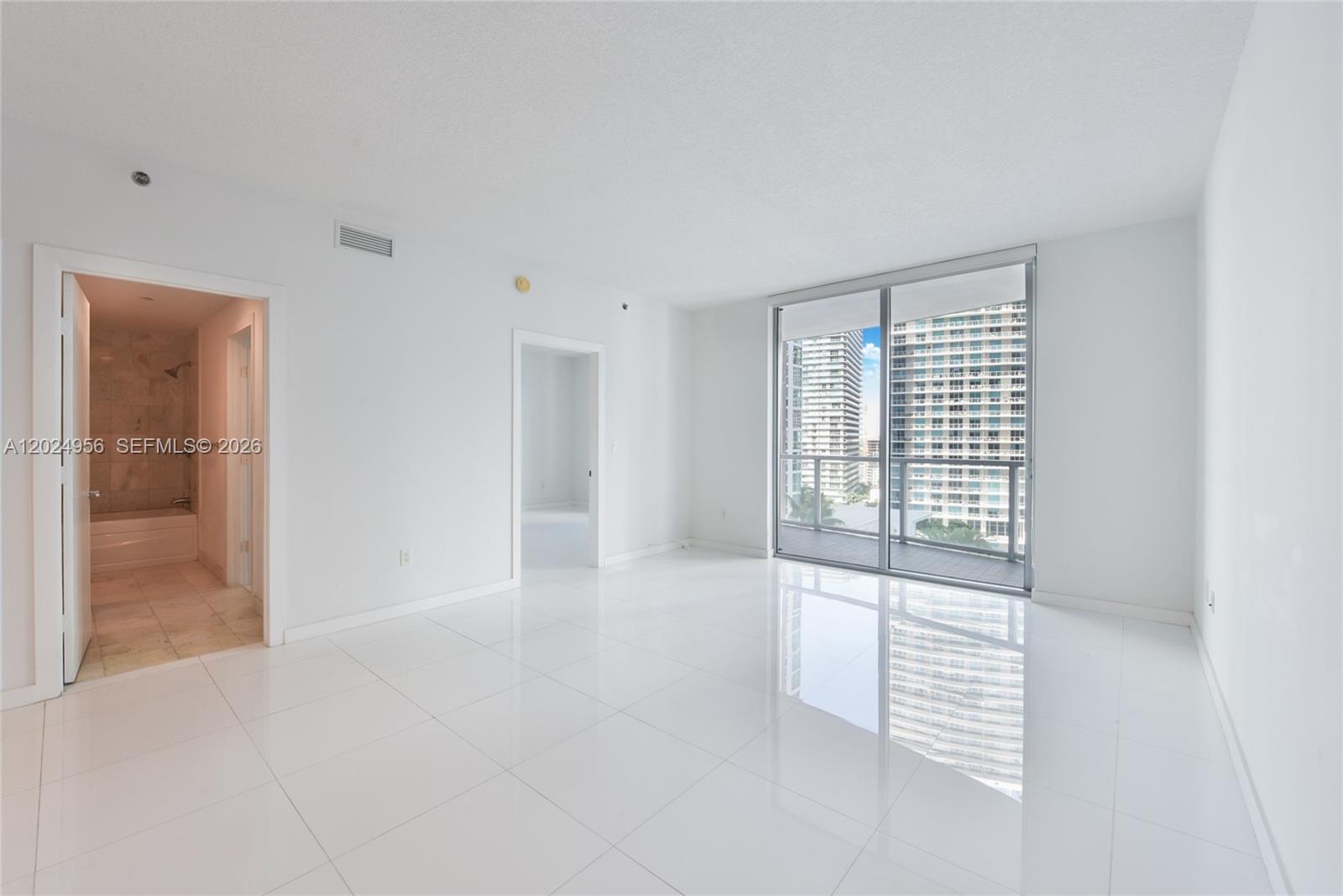 1060 Brickell Ave 1715