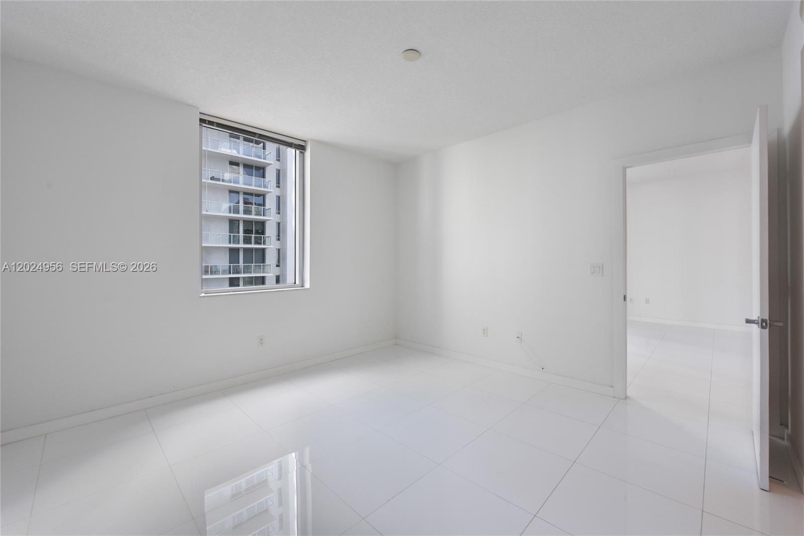 1060 Brickell Ave 1715
