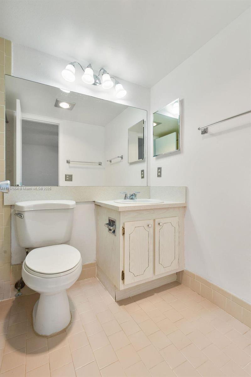 MANSFIELD AT CENTURY VILL - Residential