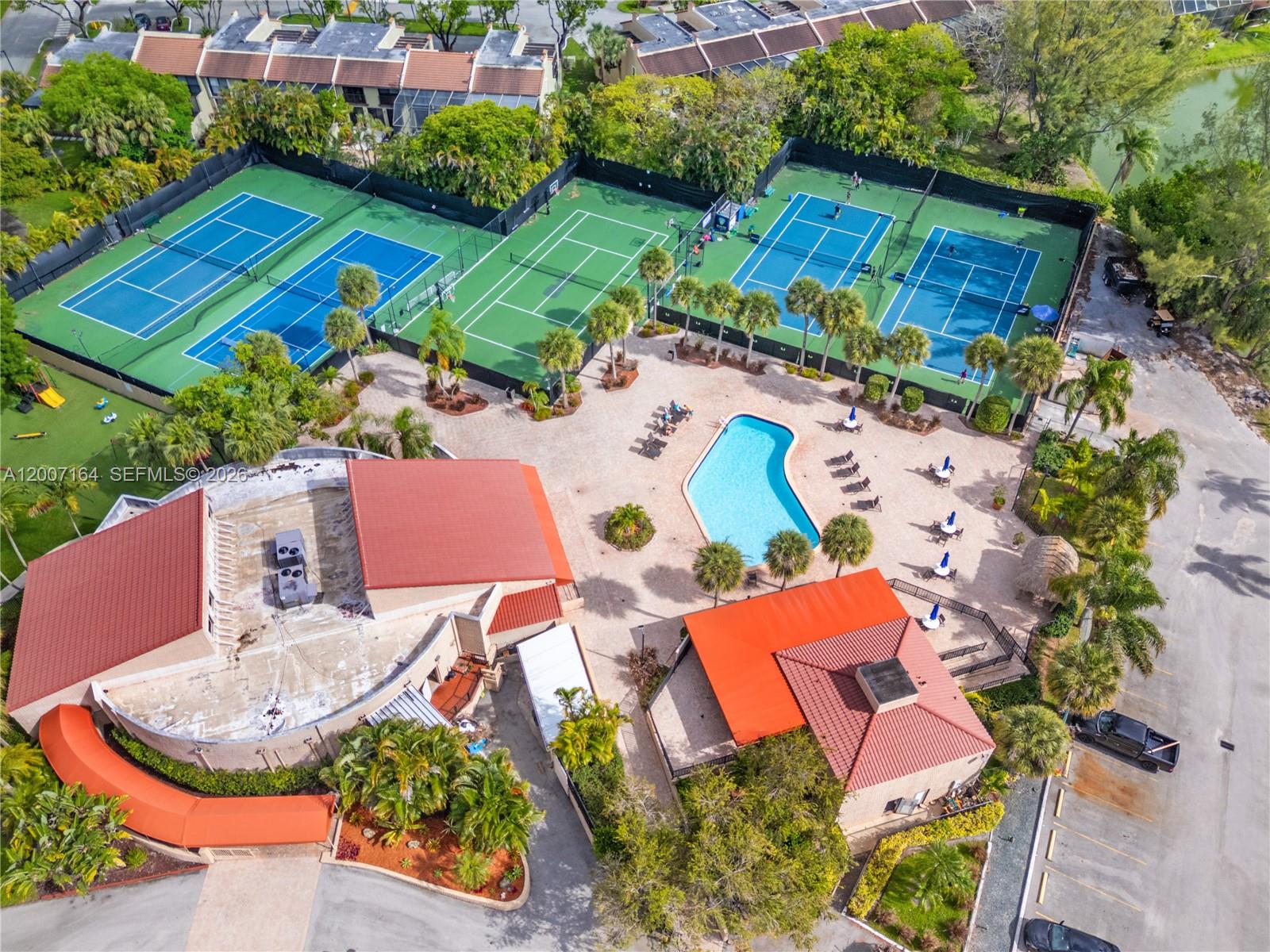 COSTA DEL SOL CONDO I - Residential