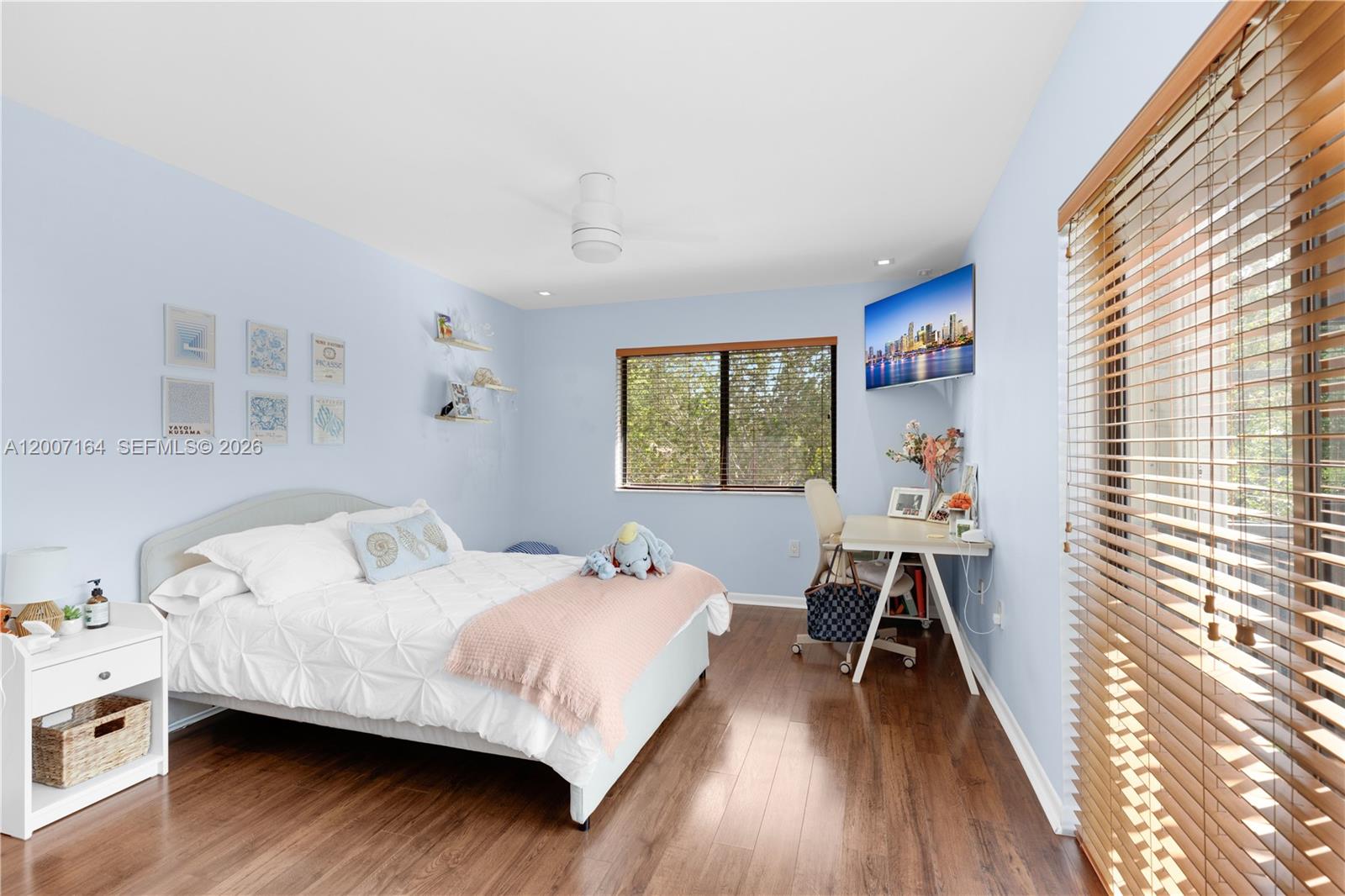 COSTA DEL SOL CONDO I - Residential