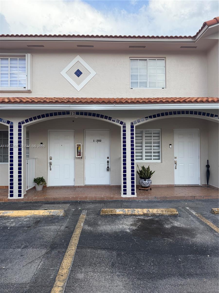 10101 W Okeechobee Rd 17202