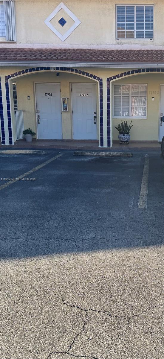 10101 W Okeechobee Rd 17202