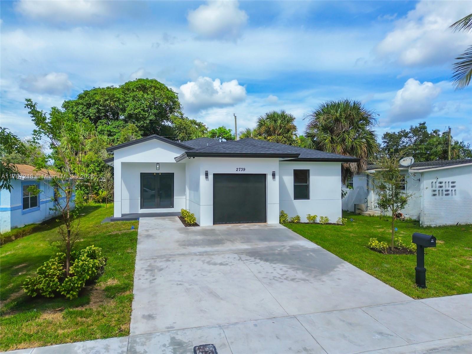 2739 NW 7th St 0