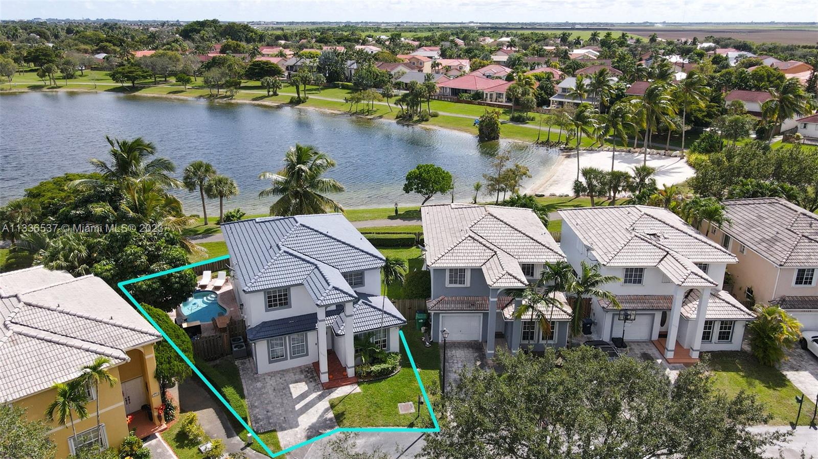 CHRISTINA AT THE HAMMOCKS - Residential