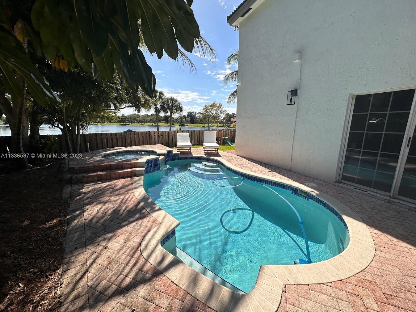 CHRISTINA AT THE HAMMOCKS - Residential