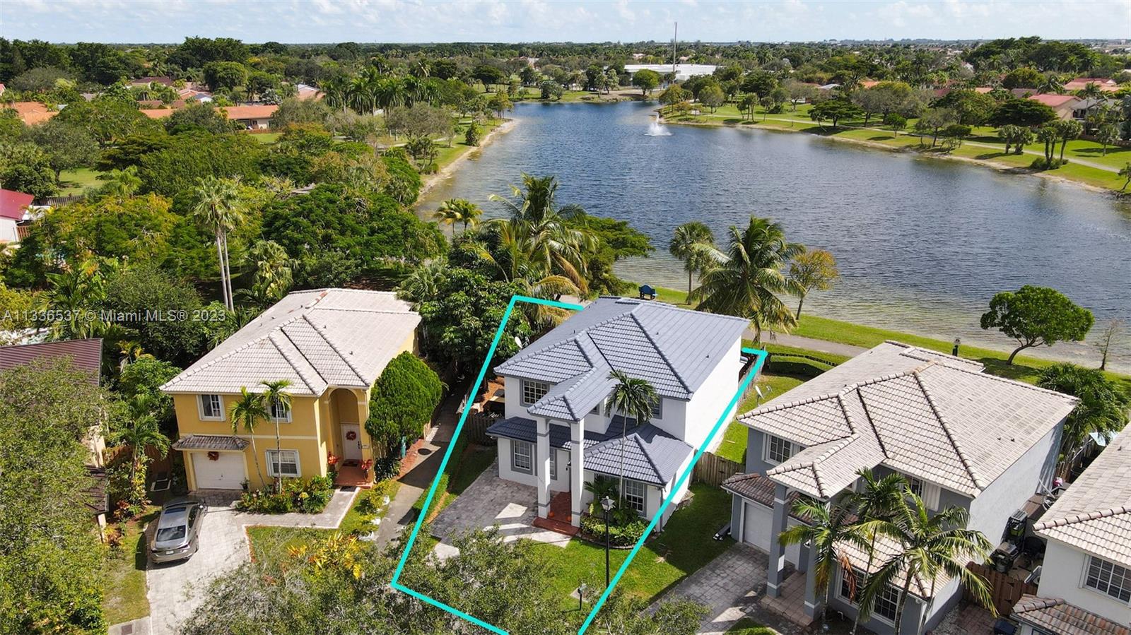 CHRISTINA AT THE HAMMOCKS - Residential