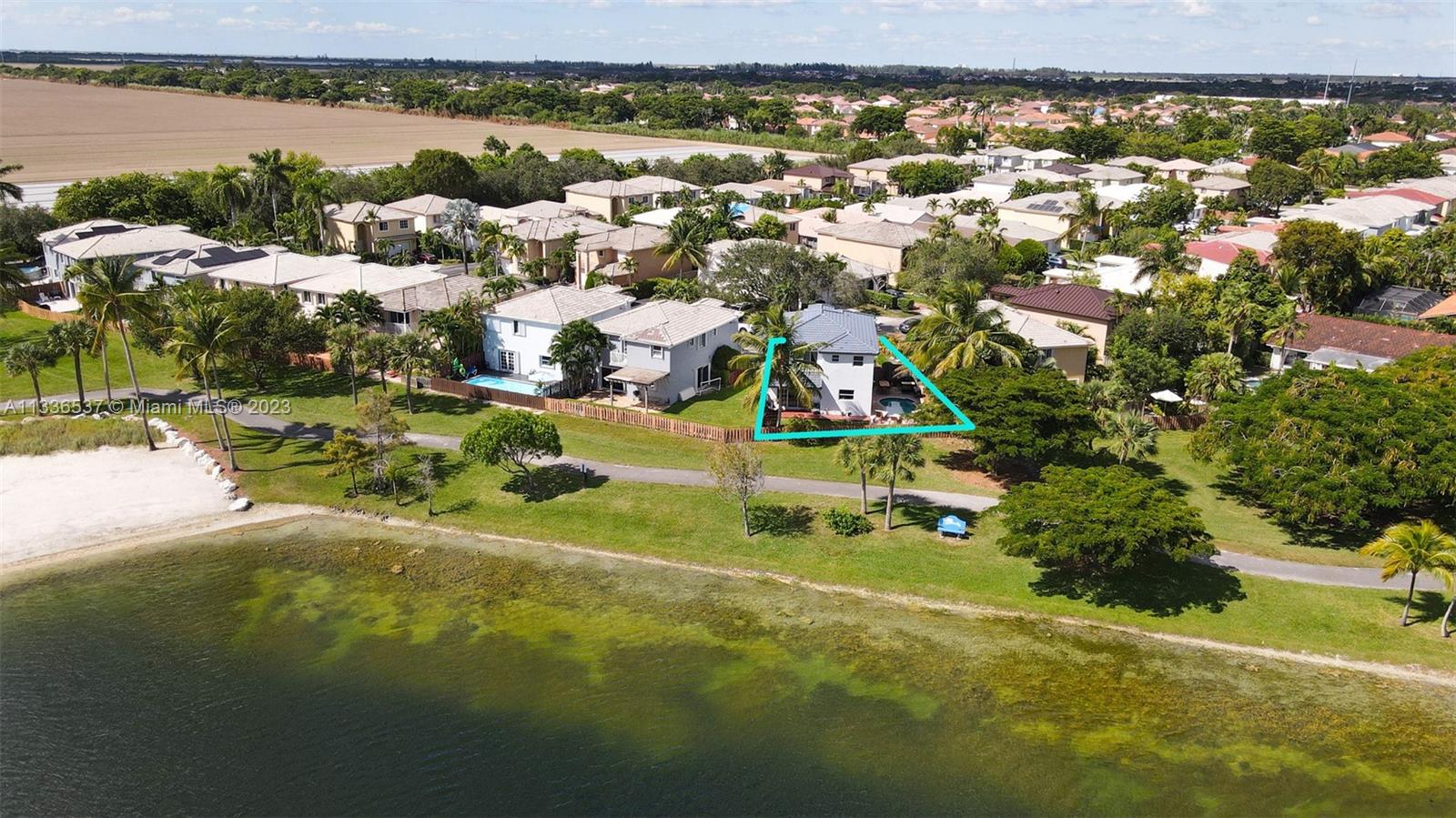 CHRISTINA AT THE HAMMOCKS - Residential