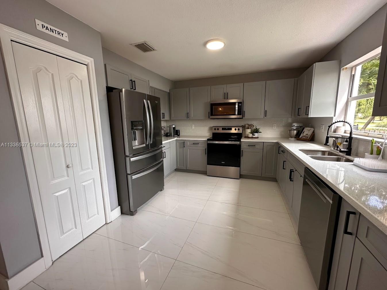 CHRISTINA AT THE HAMMOCKS - Residential