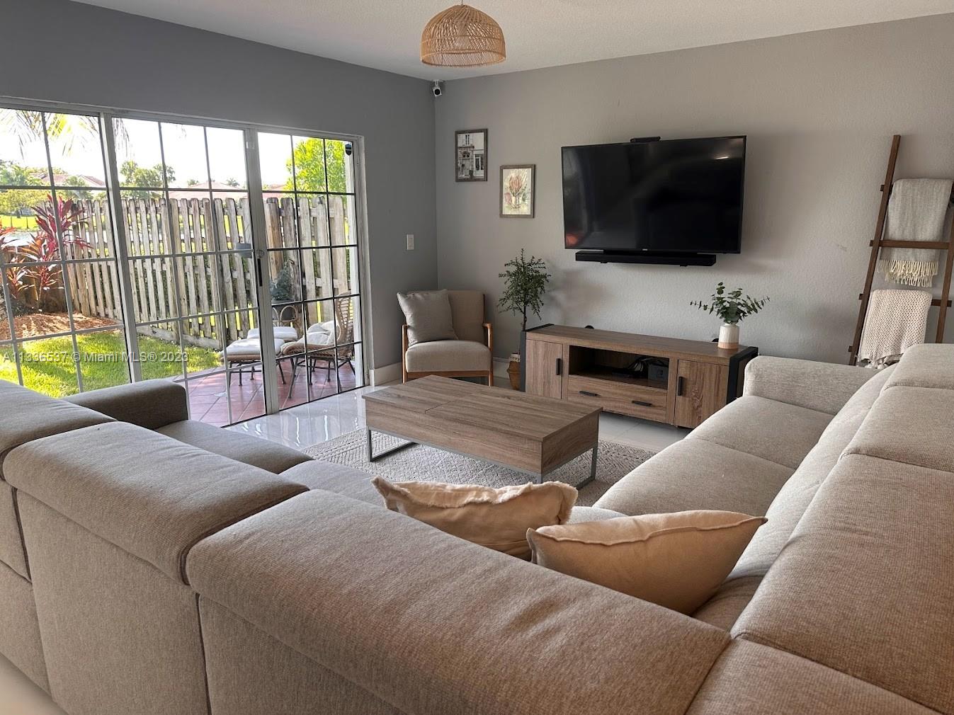 CHRISTINA AT THE HAMMOCKS - Residential