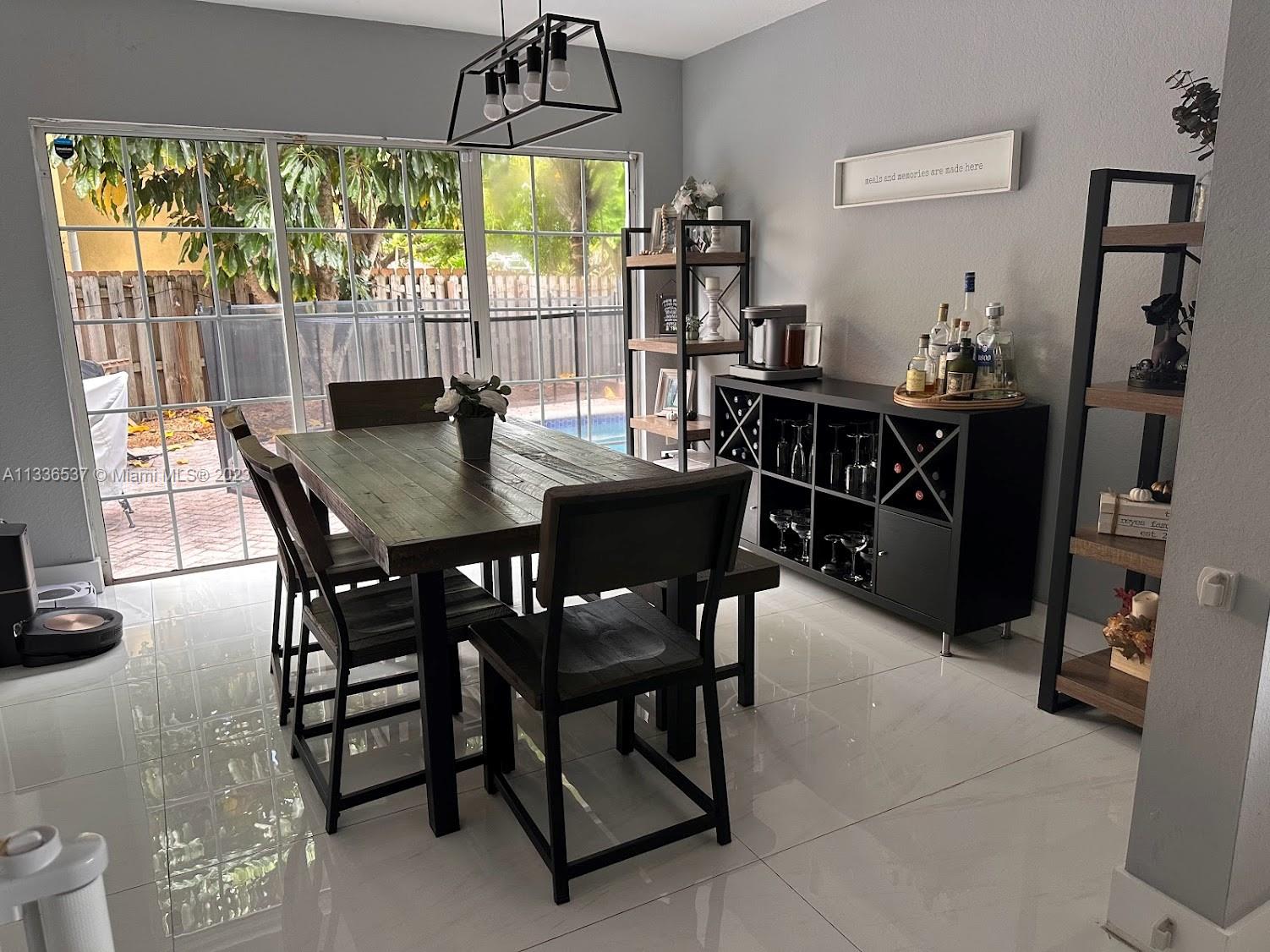 CHRISTINA AT THE HAMMOCKS - Residential