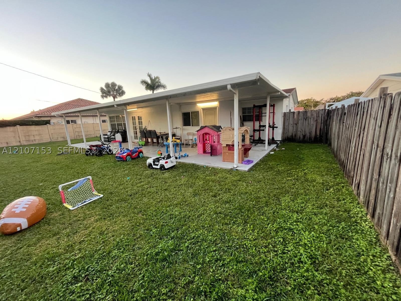 9770 SW 13th Ter