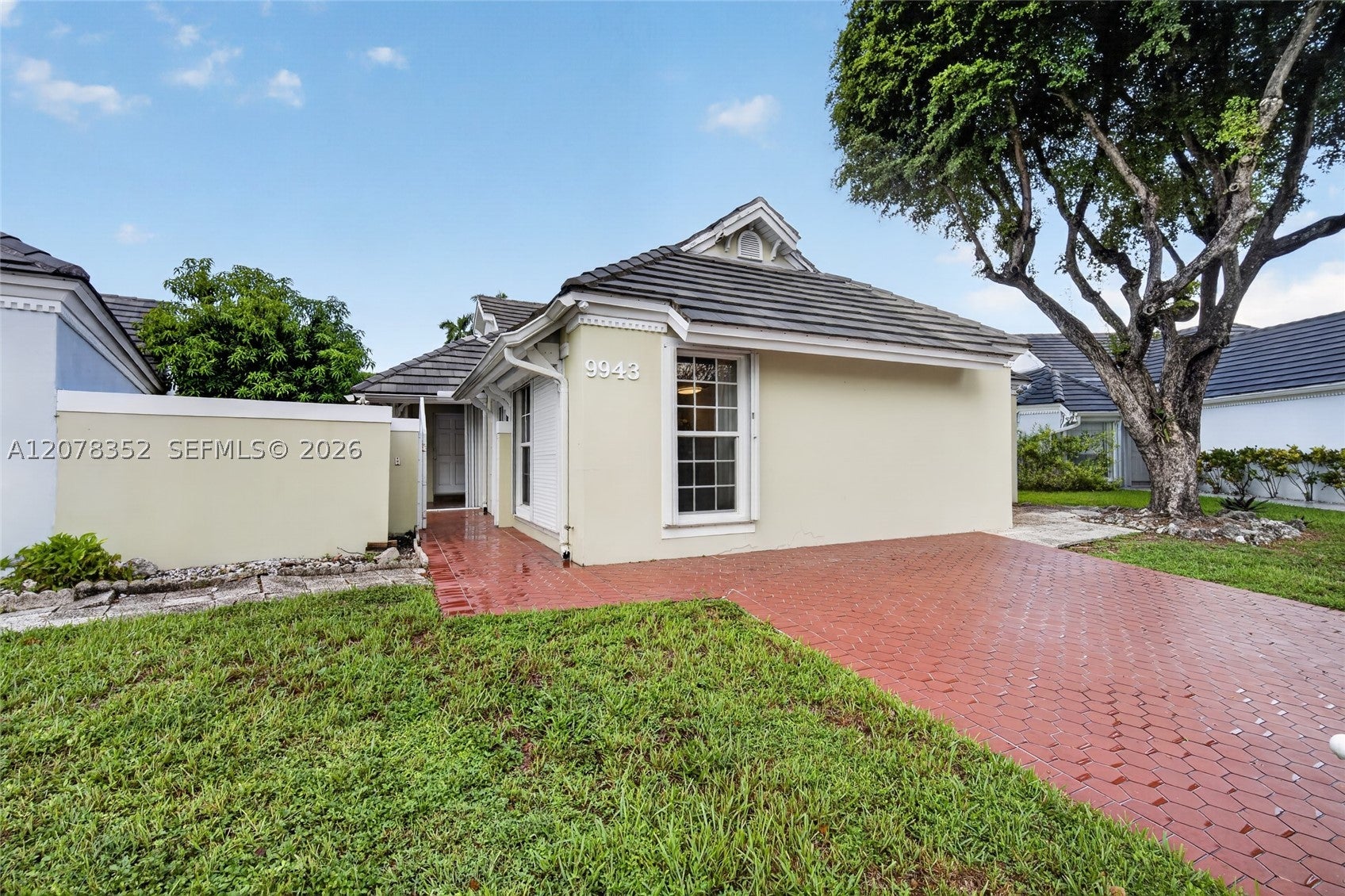 9943 NW 47th Ter