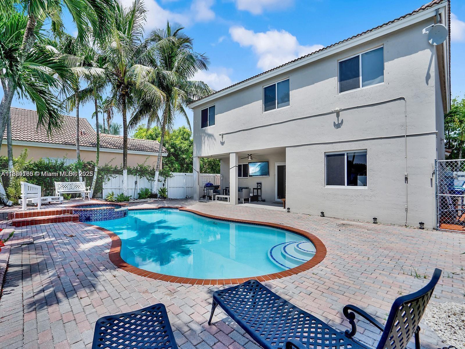 THE RESERVE AT DORAL - Residential Lease