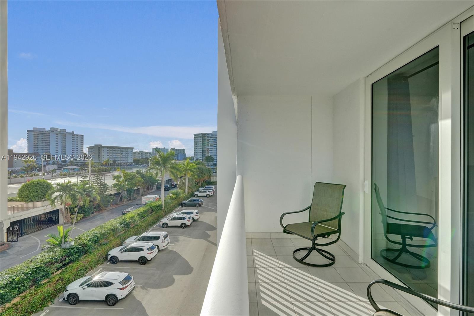 PLAZA TOWERS SOUTH CONDO - Residential