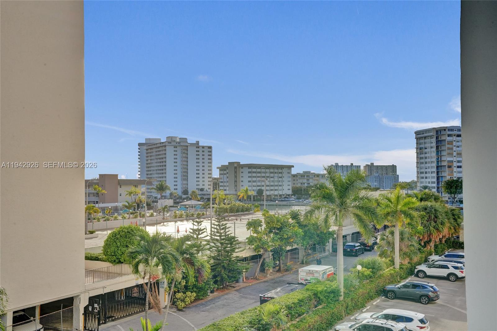 PLAZA TOWERS SOUTH CONDO - Residential