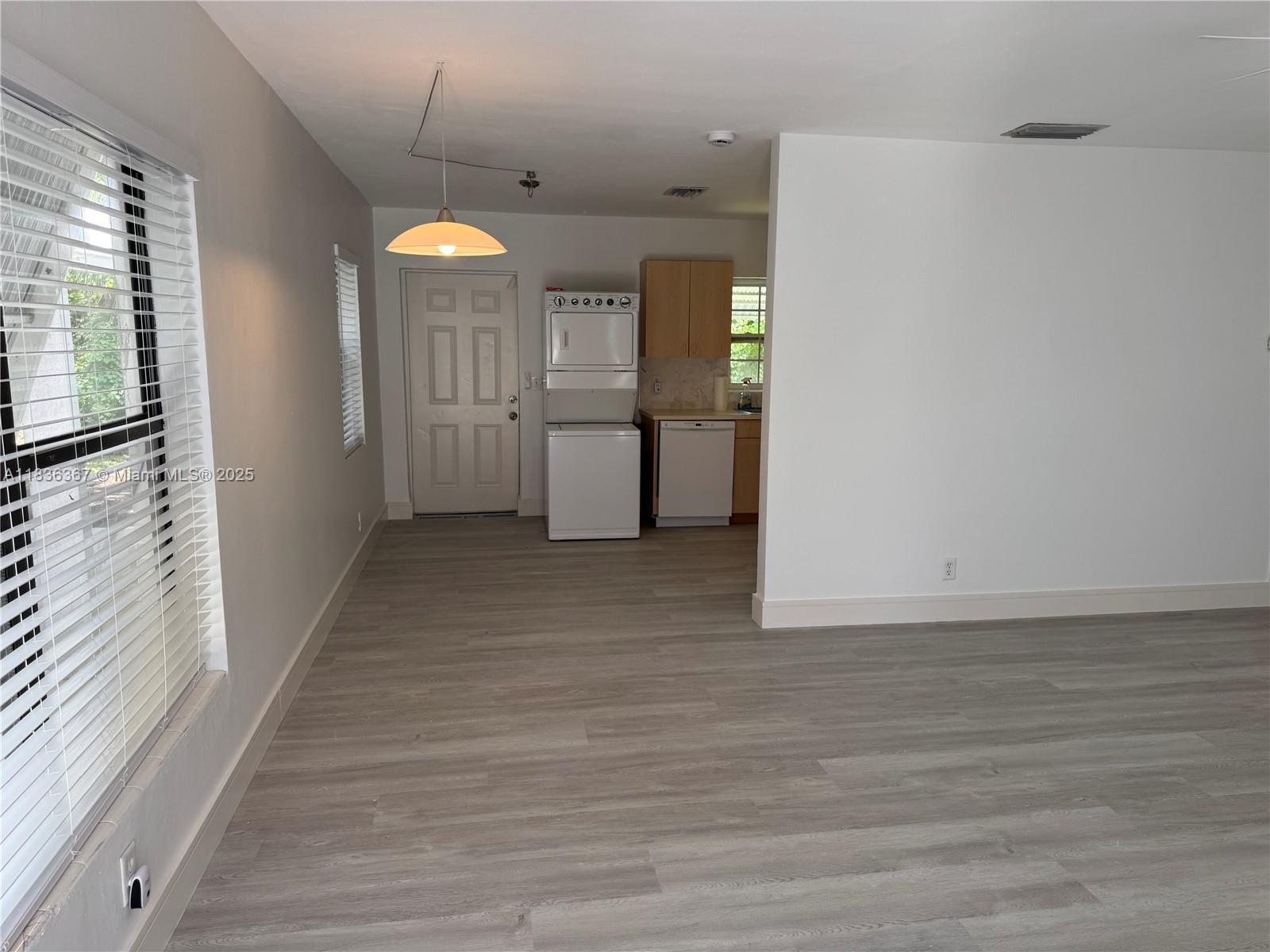 411 Northlake Ct A