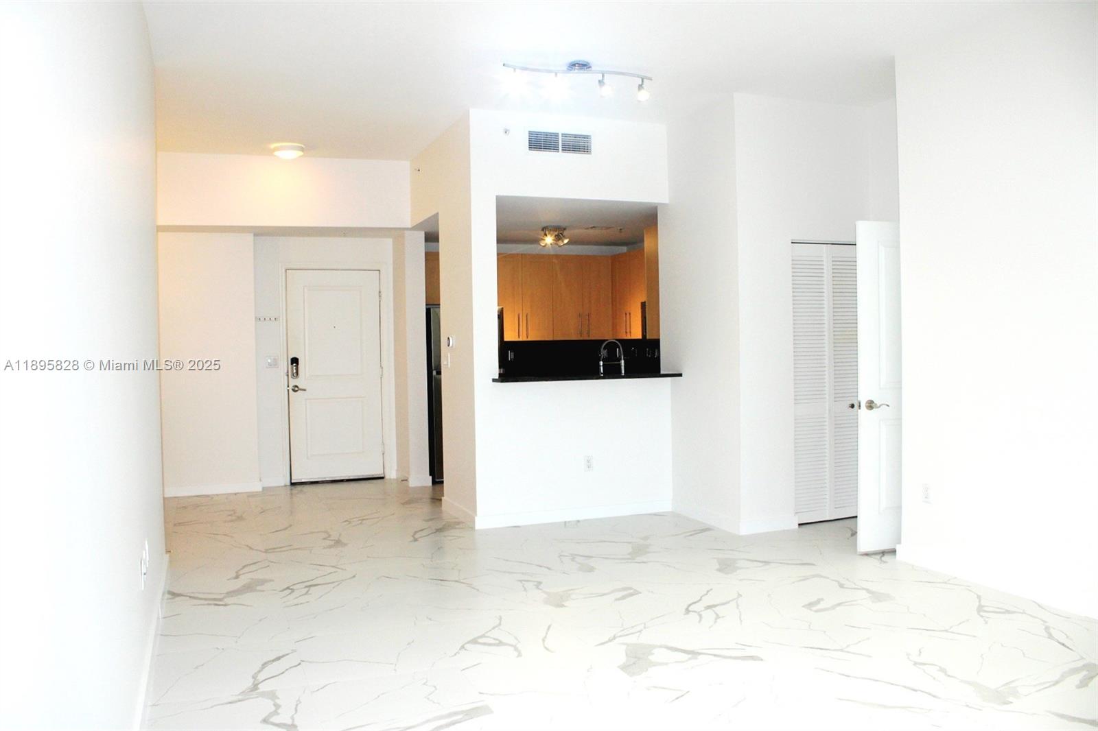 NURIVER LANDING CONDO - Residential Lease