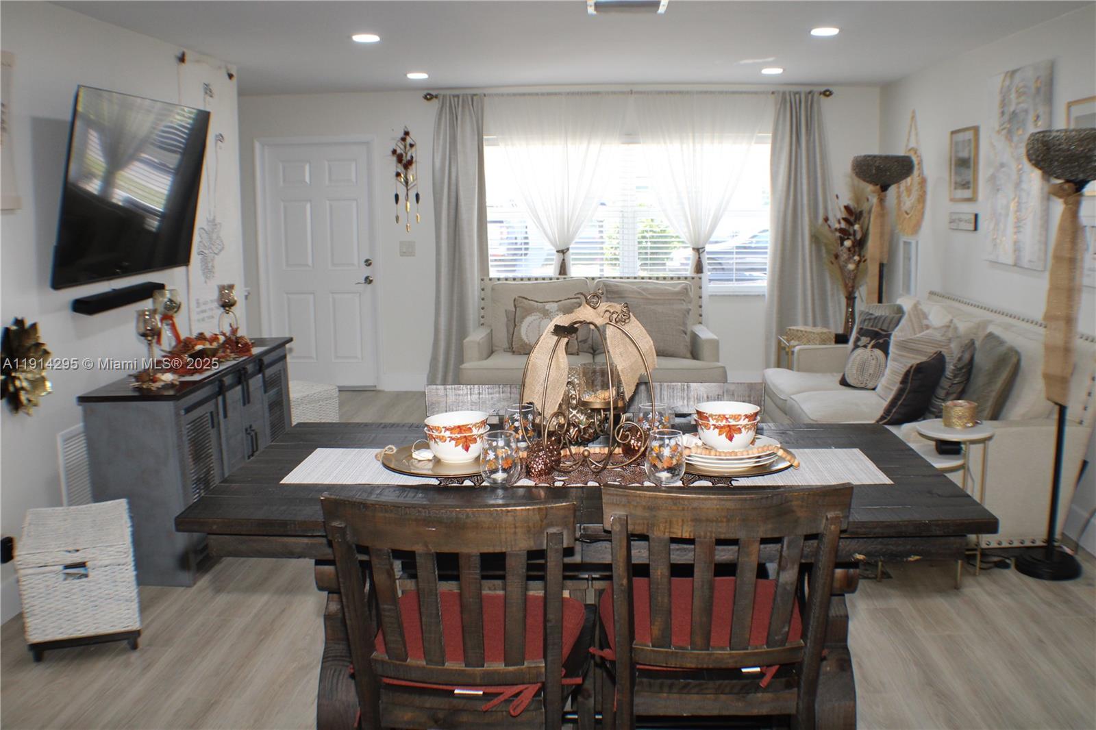 PALM BEACH LEISUREVILLE S - Residential