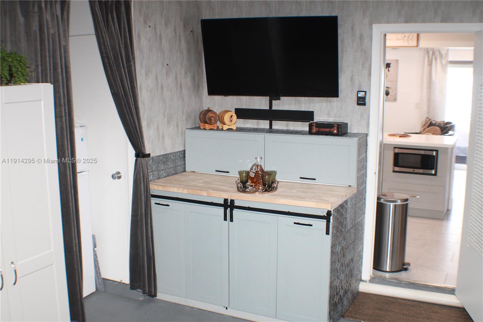 PALM BEACH LEISUREVILLE S - Residential