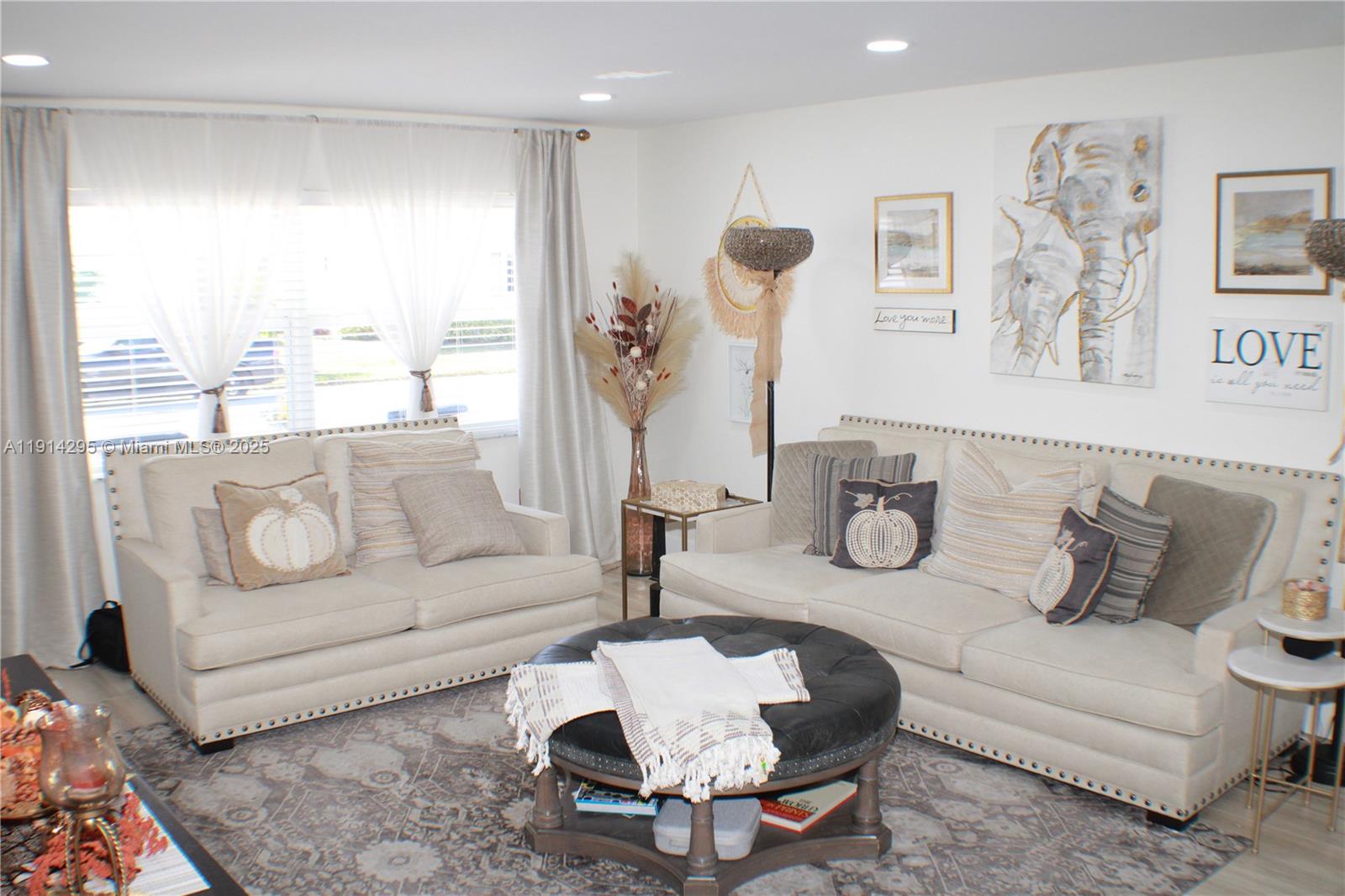 PALM BEACH LEISUREVILLE S - Residential