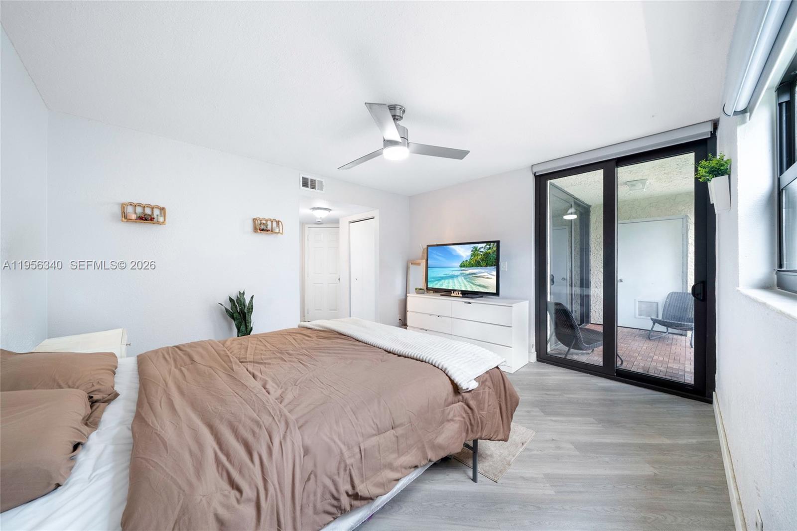 PLANTATION RACQUET CLUB - Residential