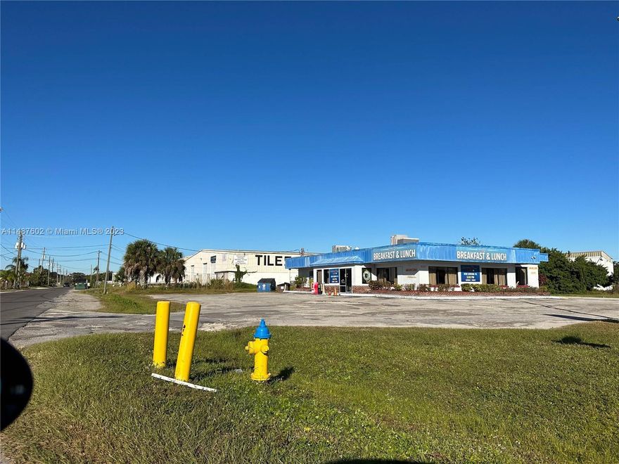 Introducing a prime mixed-use warehouse in Tampa's main industrial hub, just three blocks from Tampa International Airport. The 15,000 SF warehouse features 25' ceilings, divided into three 5,000 SF bays, each with its own office, bathroom, and fire-rated walls and doors. A 3,500 SF cafe on Anderson Road adds to the mixed-use appeal, being one of only two cafes in the neighborhood. With month-to-month leases in place and rents below market rates, this property offers flexibility for investors or end-users. Adjusting rents or repurposing the building is a value-add opportunity.
