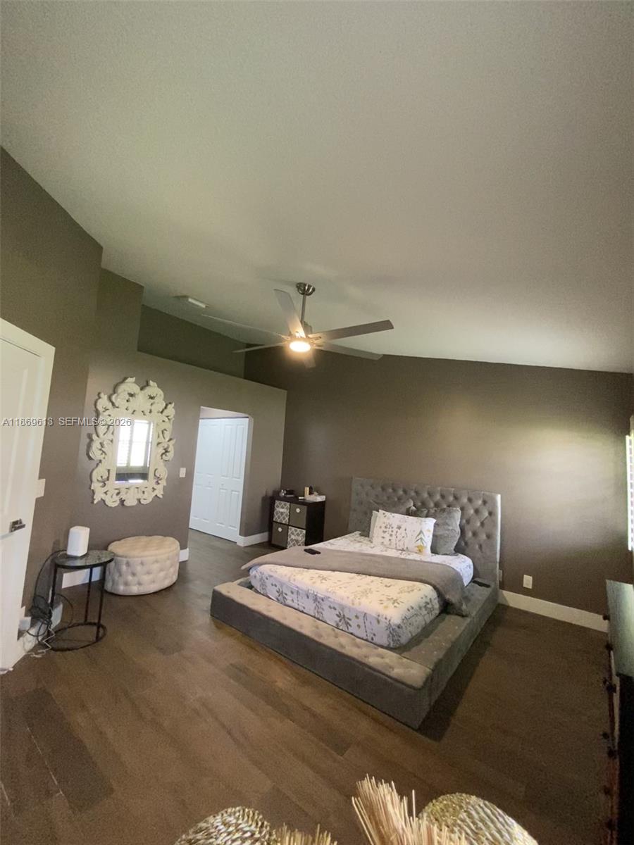 LANDINGS ON CYPRESS GREEN - Residential