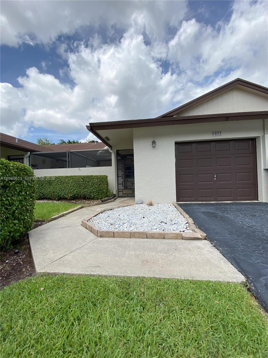 LANDINGS ON CYPRESS GREEN - Residential