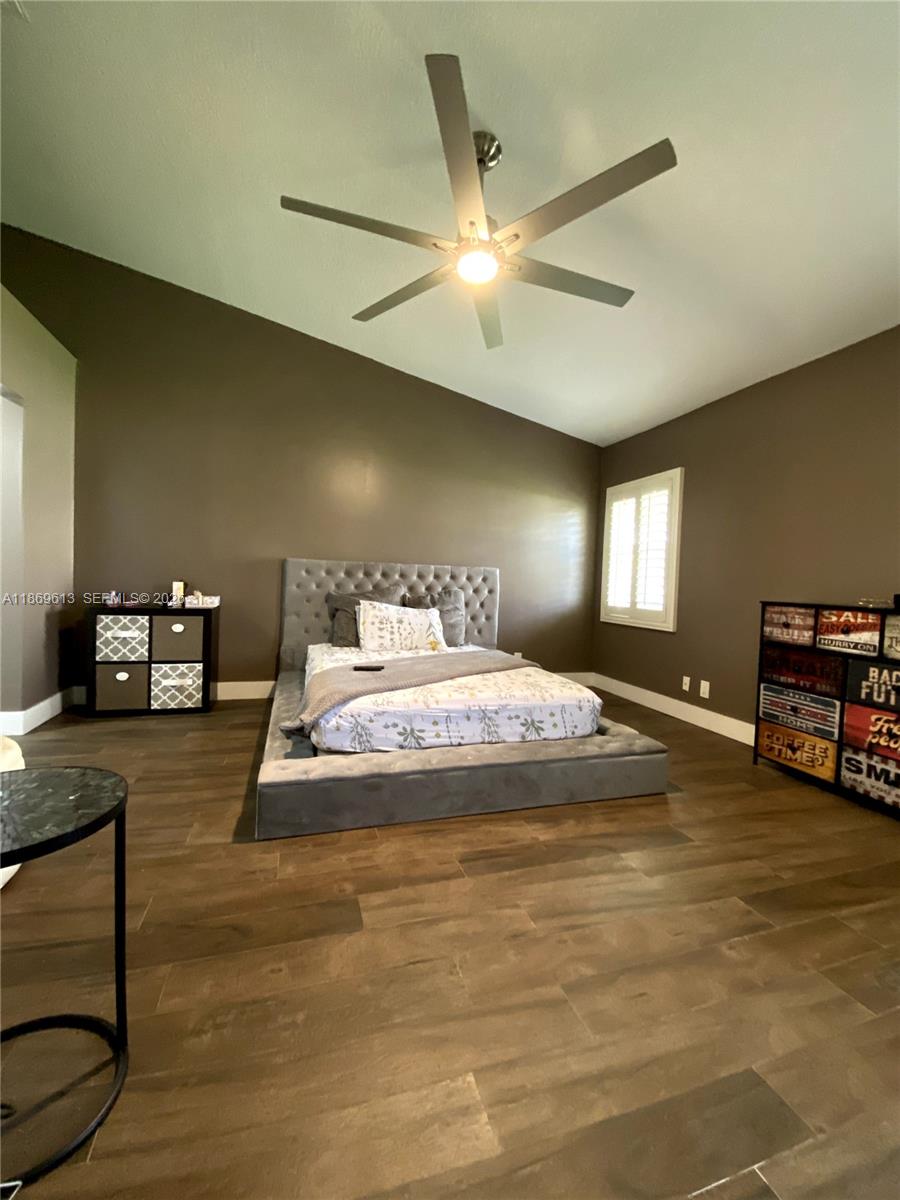 LANDINGS ON CYPRESS GREEN - Residential