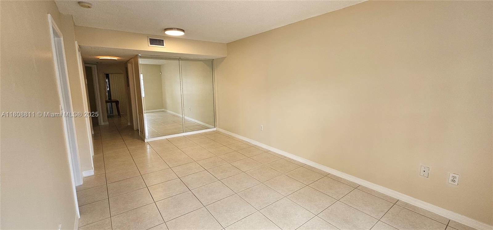 VISTA ALEGRE TOWNHOMES VI - Residential Lease