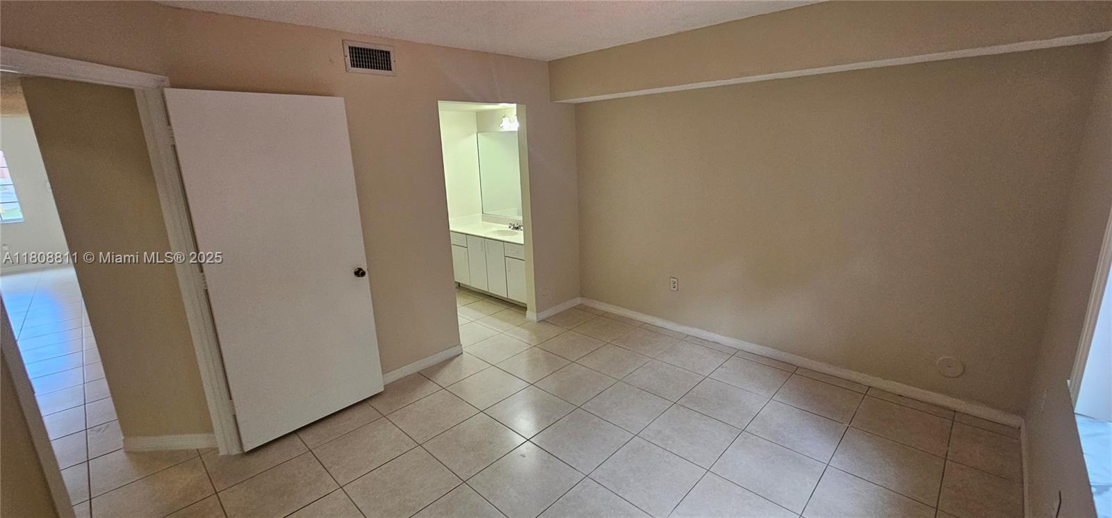 VISTA ALEGRE TOWNHOMES VI - Residential Lease