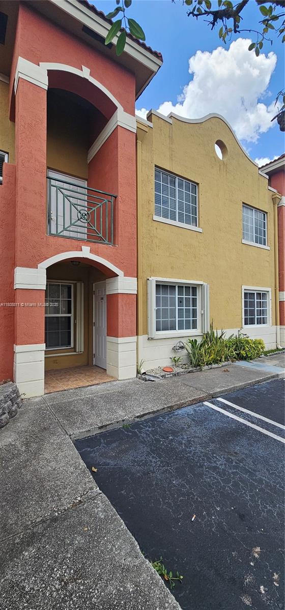 VISTA ALEGRE TOWNHOMES VI - Residential Lease