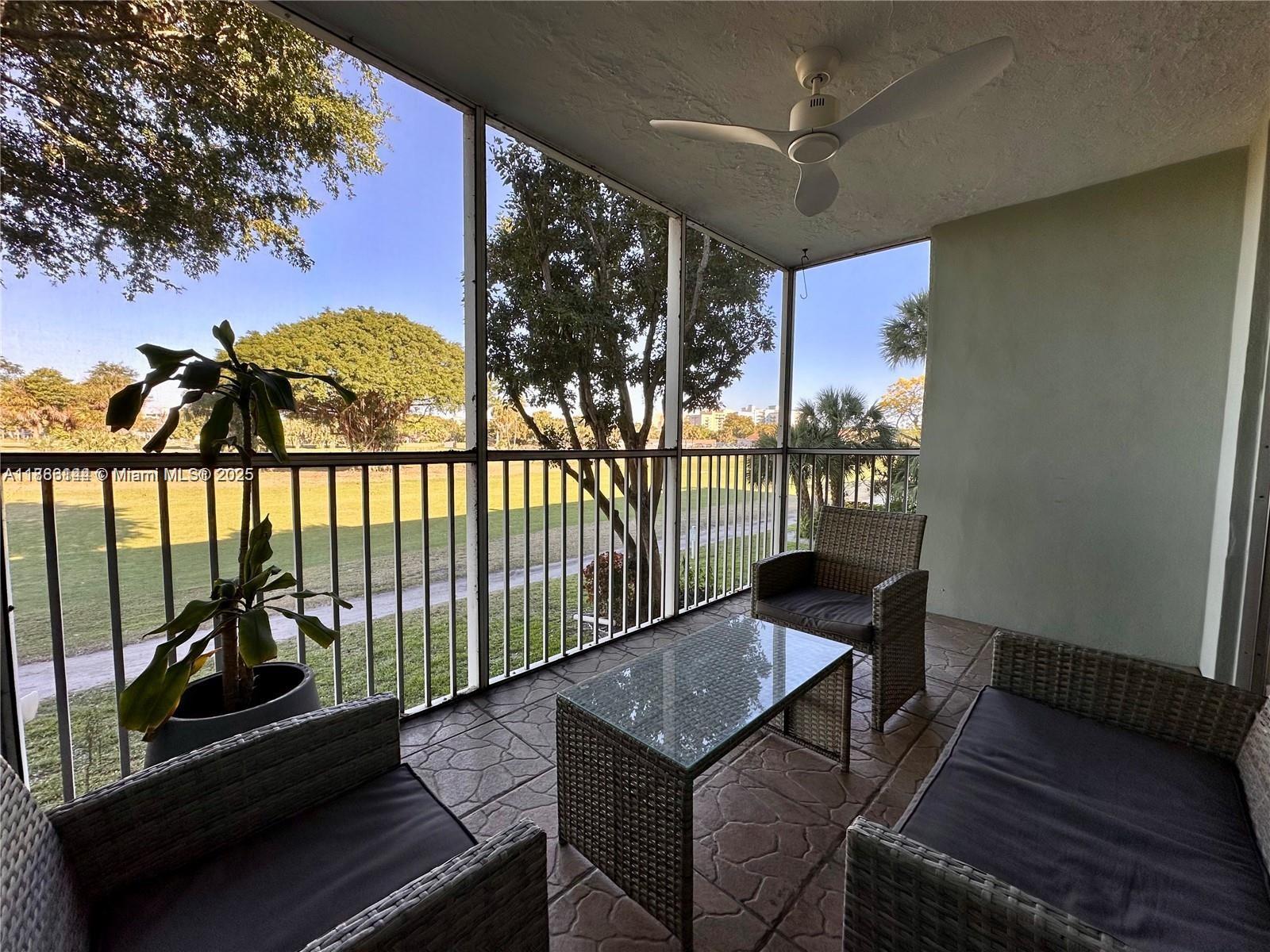 palm aire country club - Residential