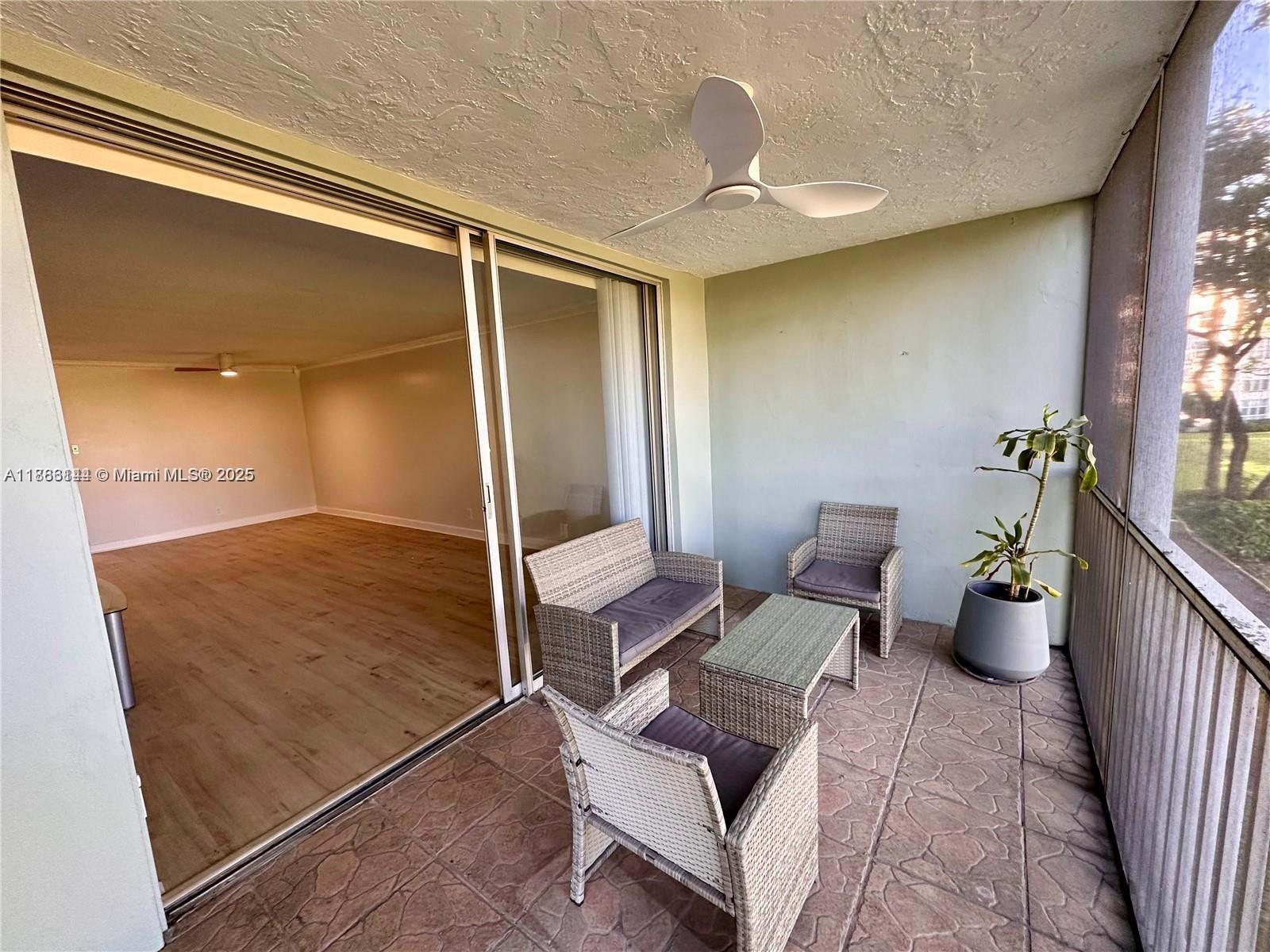 palm aire country club - Residential