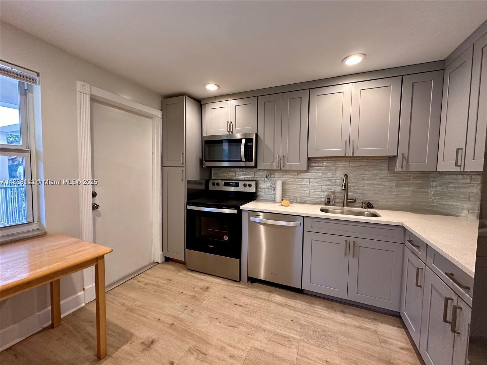 palm aire country club - Residential