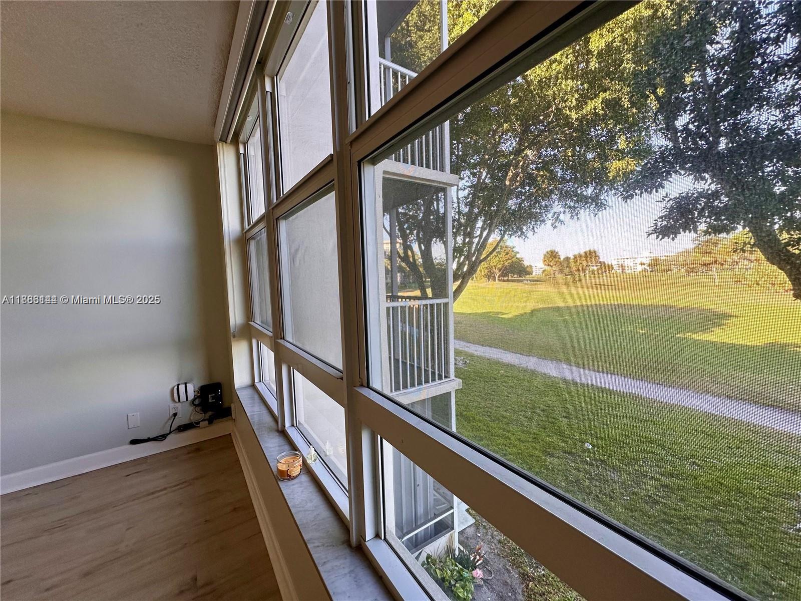 palm aire country club - Residential