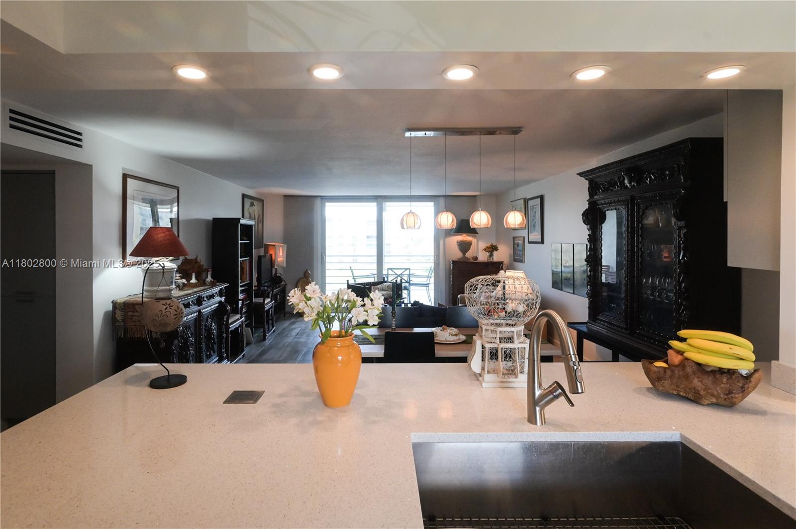 401 SE 3rd St 403
