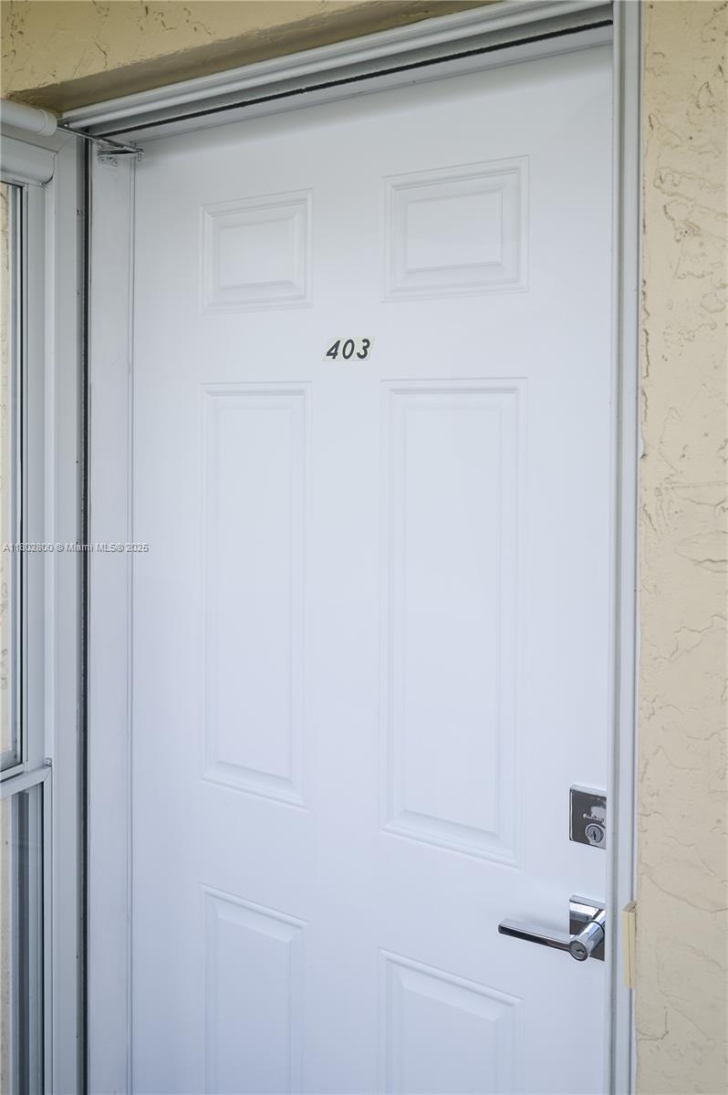 MEADOWBROOK LAKES VIEW CO - Residential