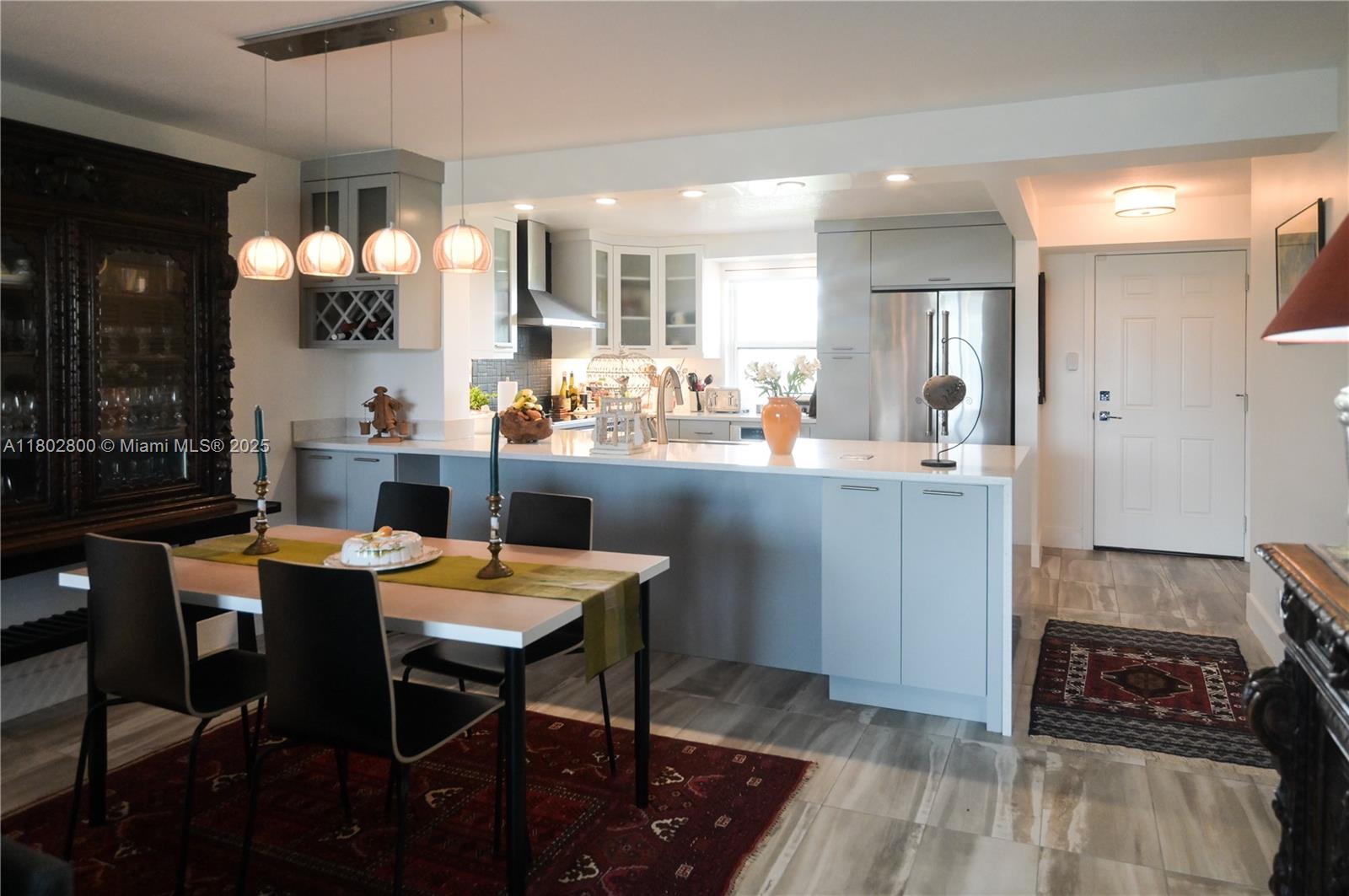 MEADOWBROOK LAKES VIEW CO - Residential