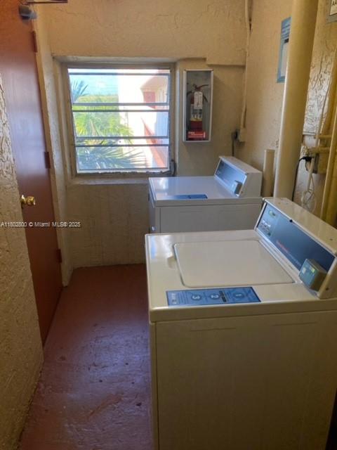 MEADOWBROOK LAKES VIEW CO - Residential