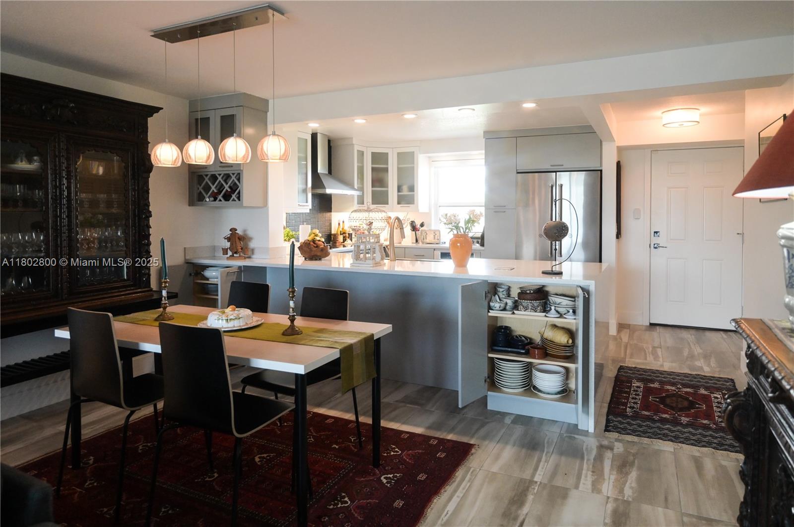 MEADOWBROOK LAKES VIEW CO - Residential