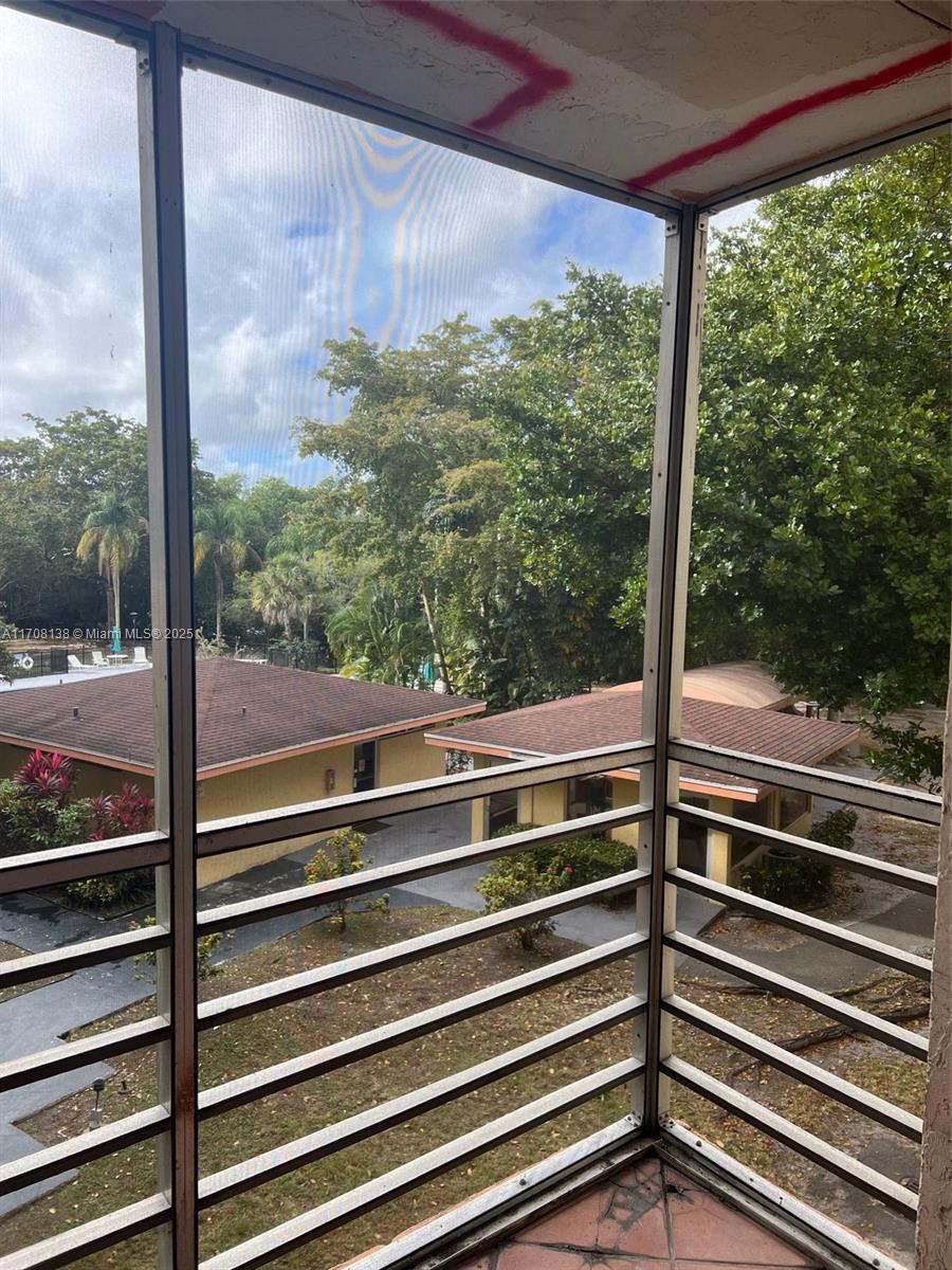 GREYNOLDS PARK CLUB CONDO - Residential