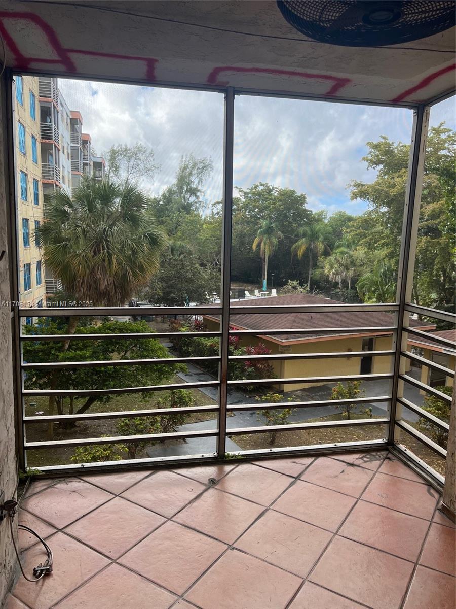 GREYNOLDS PARK CLUB CONDO - Residential