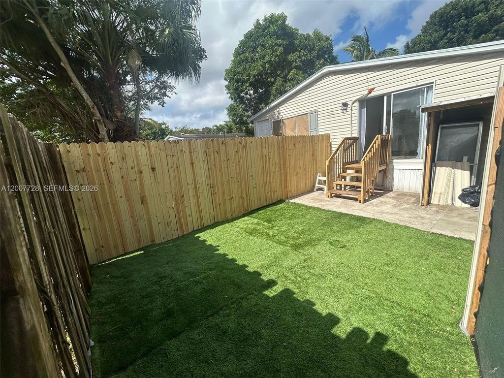 Photo of 10467 S 228th Ln #B, Boca Raton, FL 33428 (MLS # A12007728)