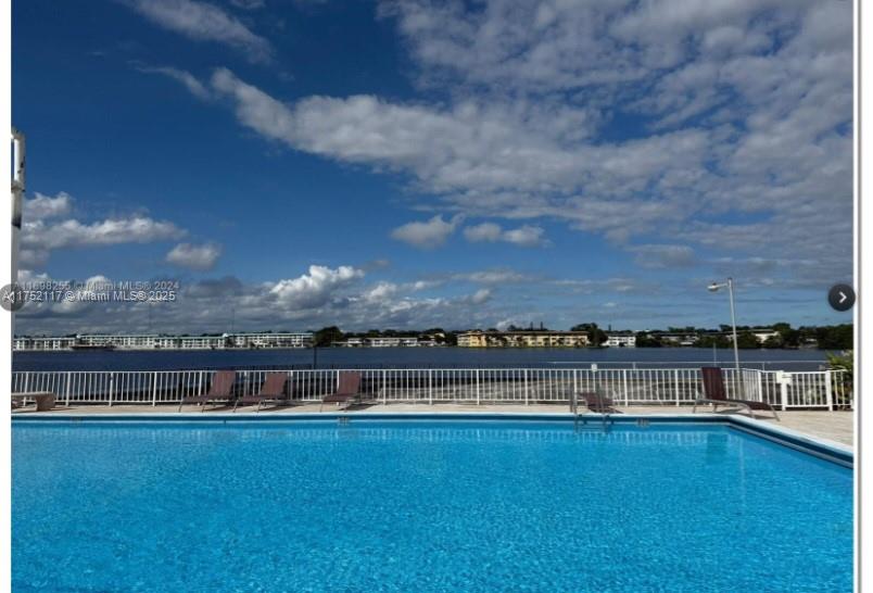 BUCKLEY TOWERS CONDO - EA - Residential